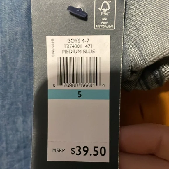 Tommy Hilfiger - Picture 4 of 6